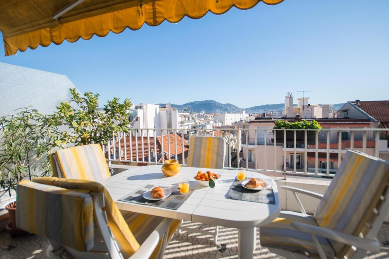 Appartamento Appt à 150m de la mer Nizza Esterno foto